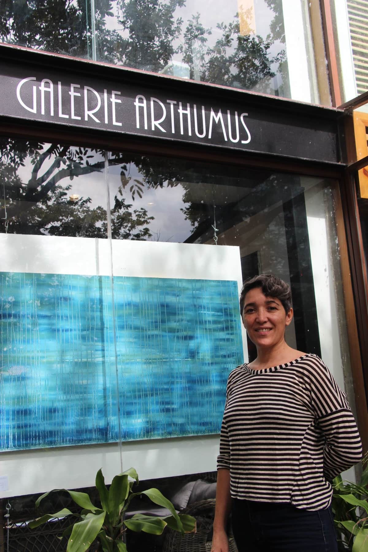 Invita la pintora Ana Paula Portilla al taller de la Galerie Arthumus