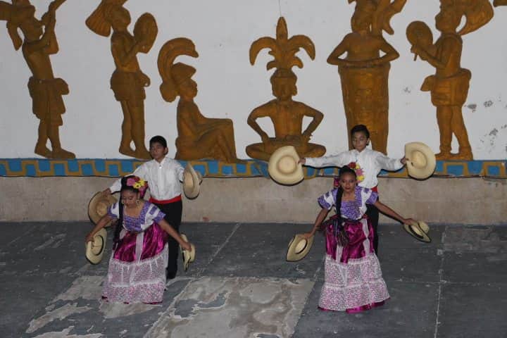 Niños playenses mostrarán el folclor mexicano cada semana