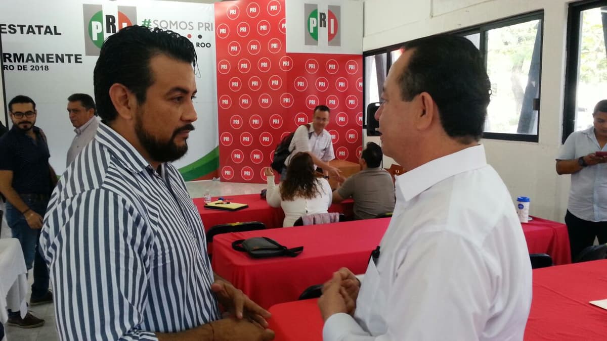 Aspirantes priistas rinden prueba de conocimiento