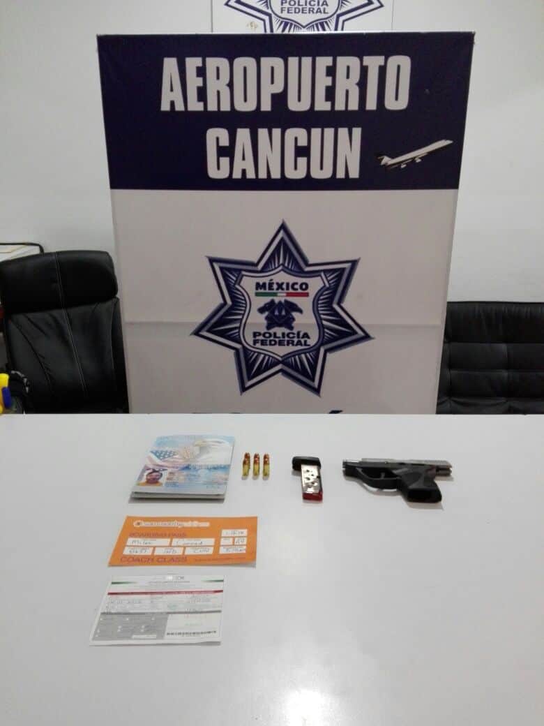 Detienen en aeropuerto de Cancún a persona armada