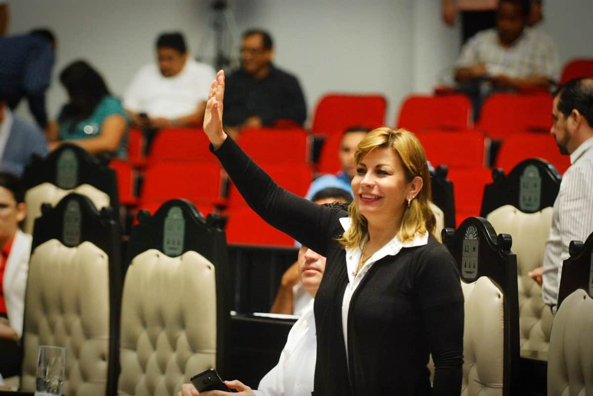 Pone fin Susana Hurtado a militancia en el PRI