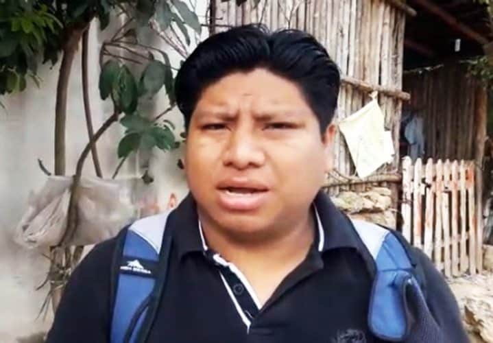 Morelense tradujo canciones de Manzanero a maya