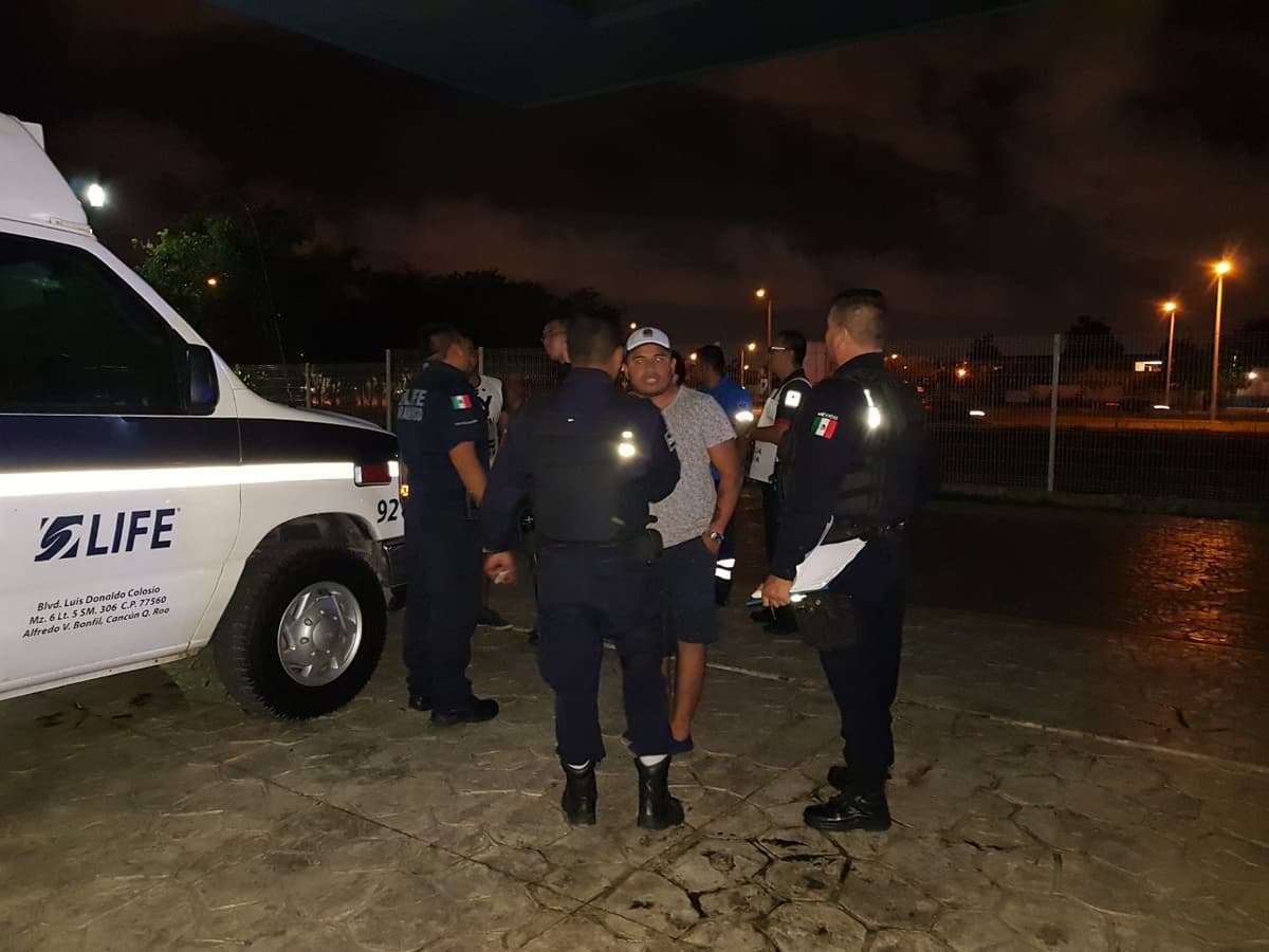 Tras pleito, acusaciones mutuas entre hospital y paramédicos