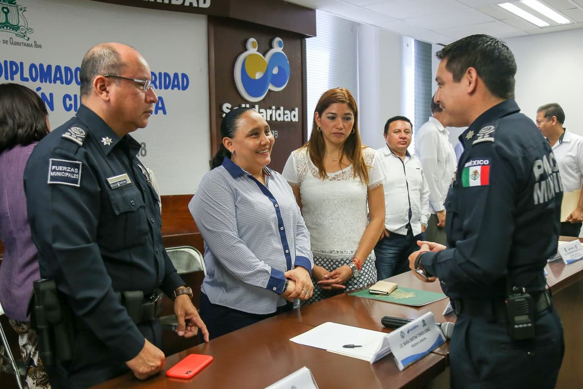 Capacita Solidaridad a elementos policiacos para mejorar servicio a la ciudadanía