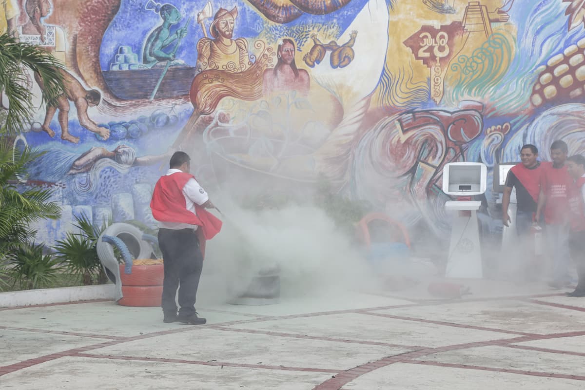 Realiza gobierno de Solidaridad simulacro de incendio en Palacio Municipal