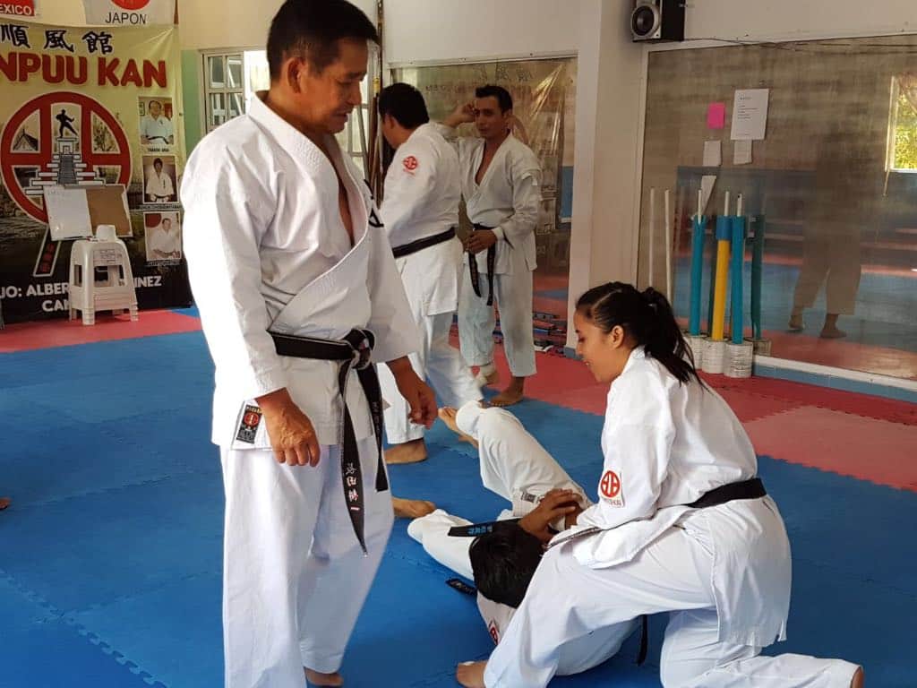 Karatecas se preparan para campeonato nacional