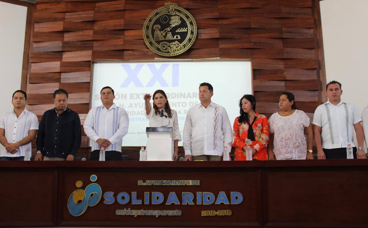 Rinden protesta Samalia Angulo y seis regidores suplentes