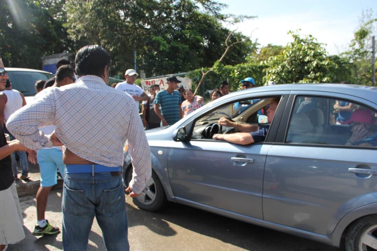 Prolifera el ambulantaje en Akumal