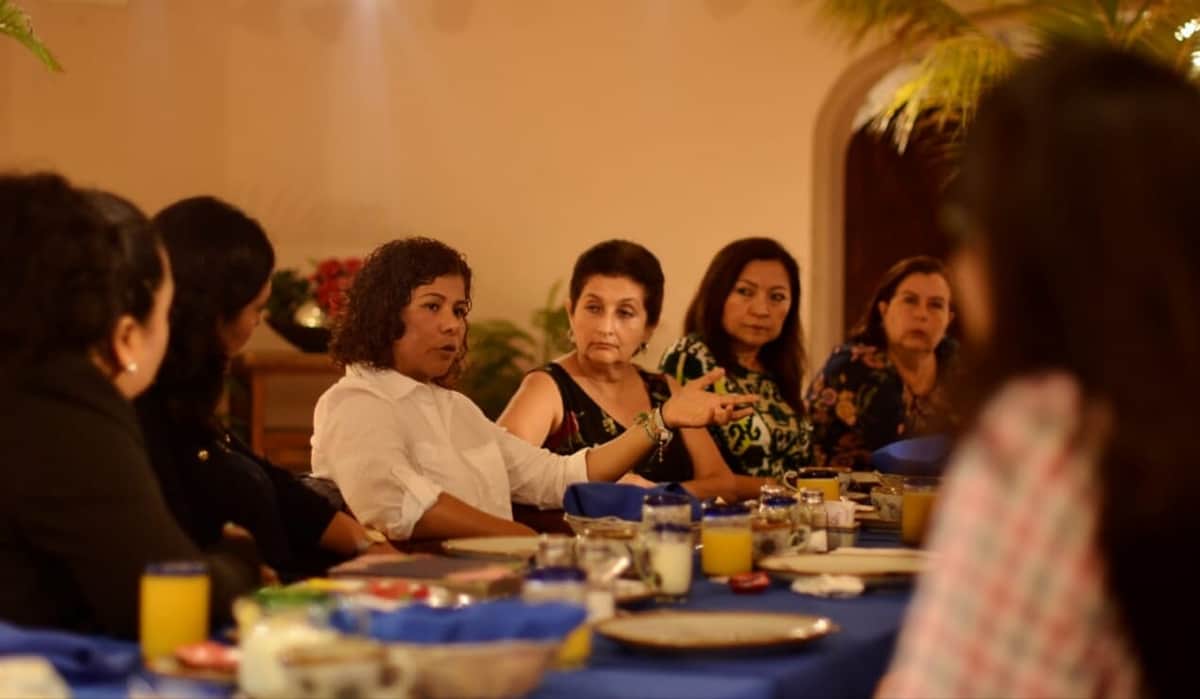 Necesario diversificar la economía de Cozumel: Leslie Hendricks