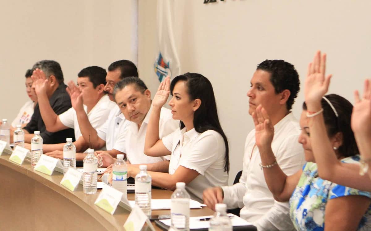 Se separa de su cargo Laura Fernández