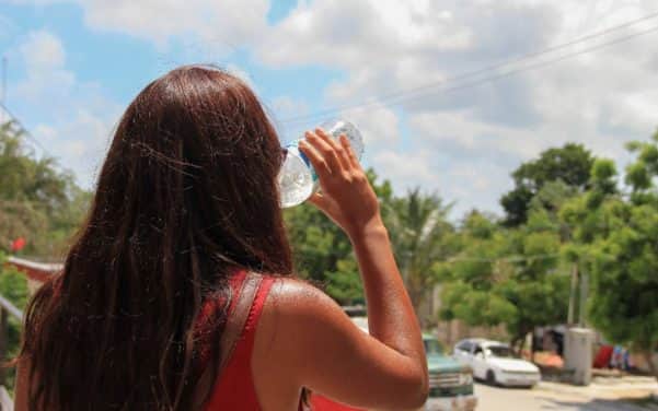 Reiteran recomendaciones en Puerto Morelos por temporada de calor