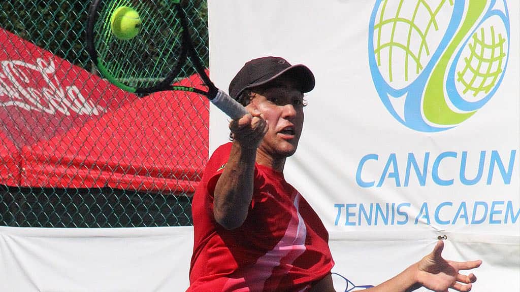Avanzan mexicanos a semifinales en torneo de tenis en Cancún