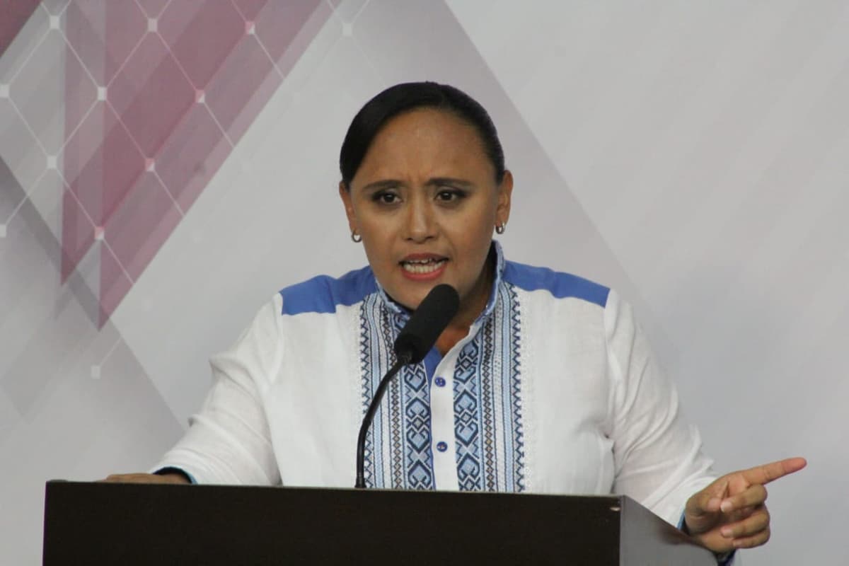 Exhibe Cristina Torres corruptelas de Beristain en debate