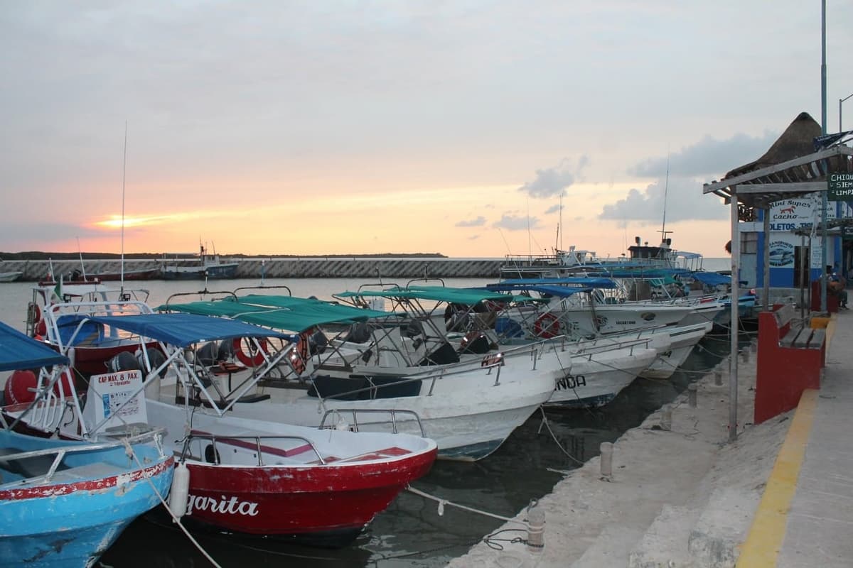 Cierran puerto en Holbox; monitorean zonas bajas
