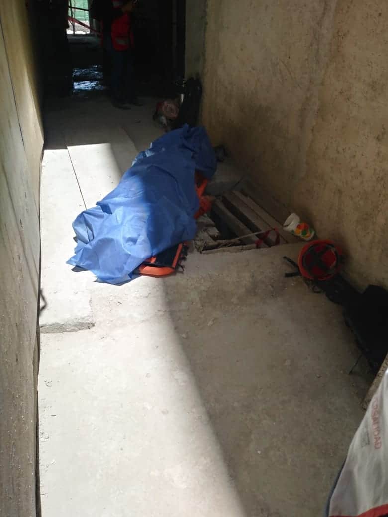 Fallece trabajador al caer de altura de 40 metros