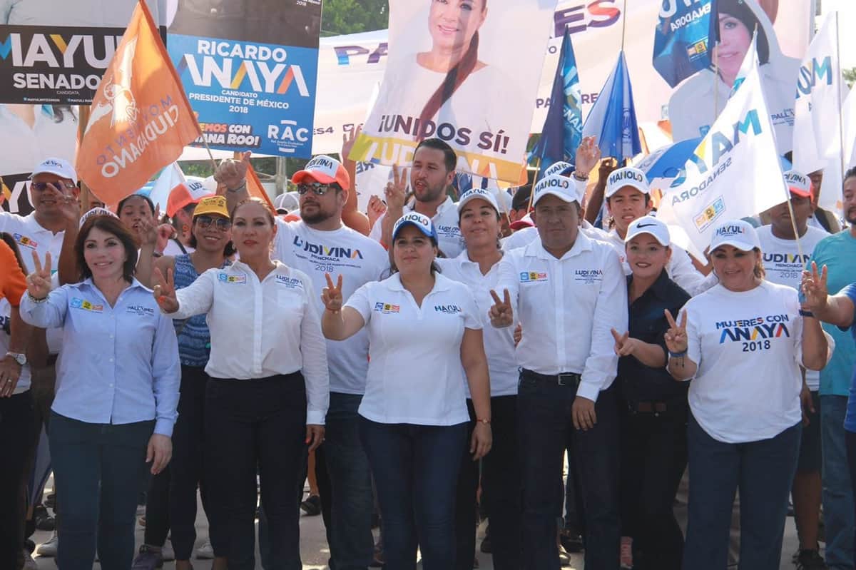 Marchan por la Paz en Puerto Morelos