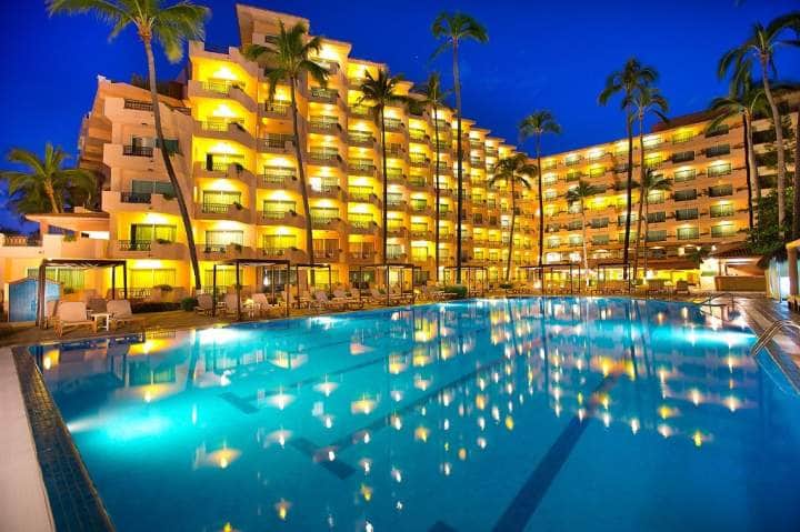 En 18 meses abrirá el hotel Crown Paradise Puerto Morelos