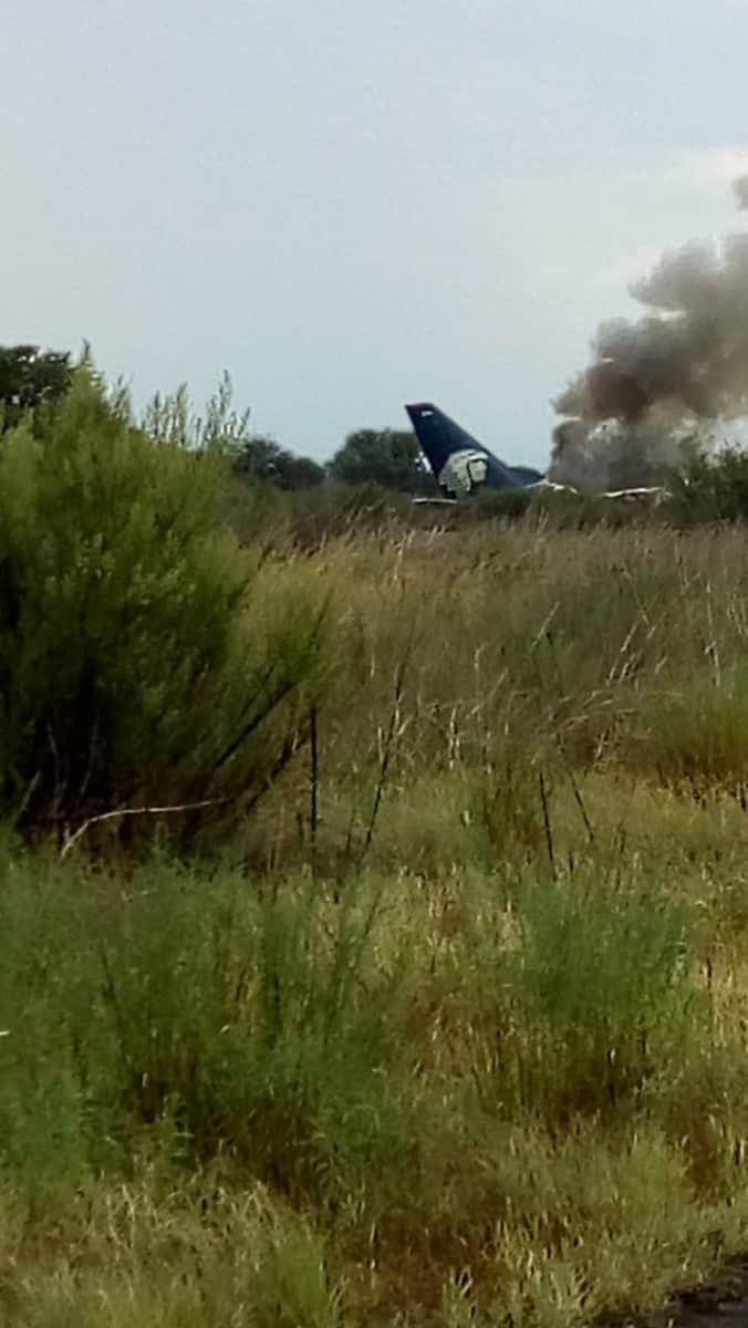 18 hospitalizados tras desplome de avión en Durango
