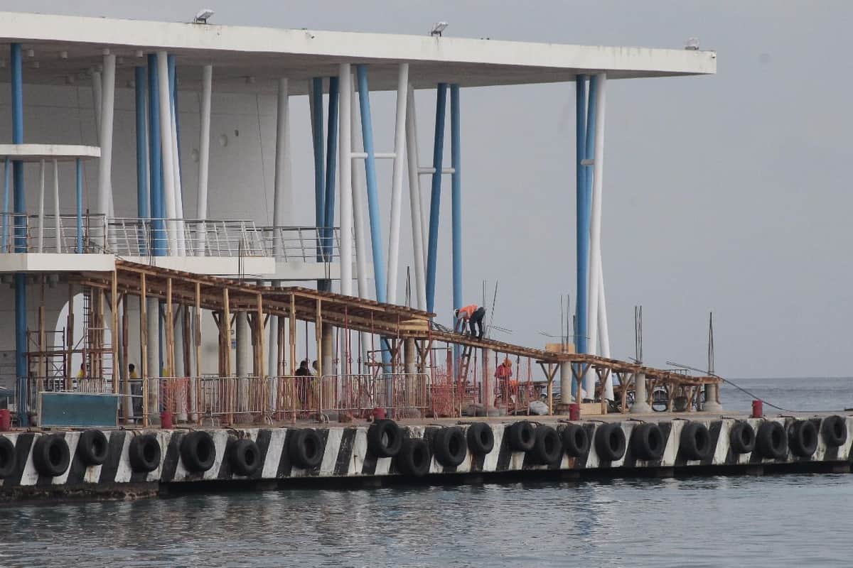 Comienza la construcción de rampas en el muelle de San Miguel