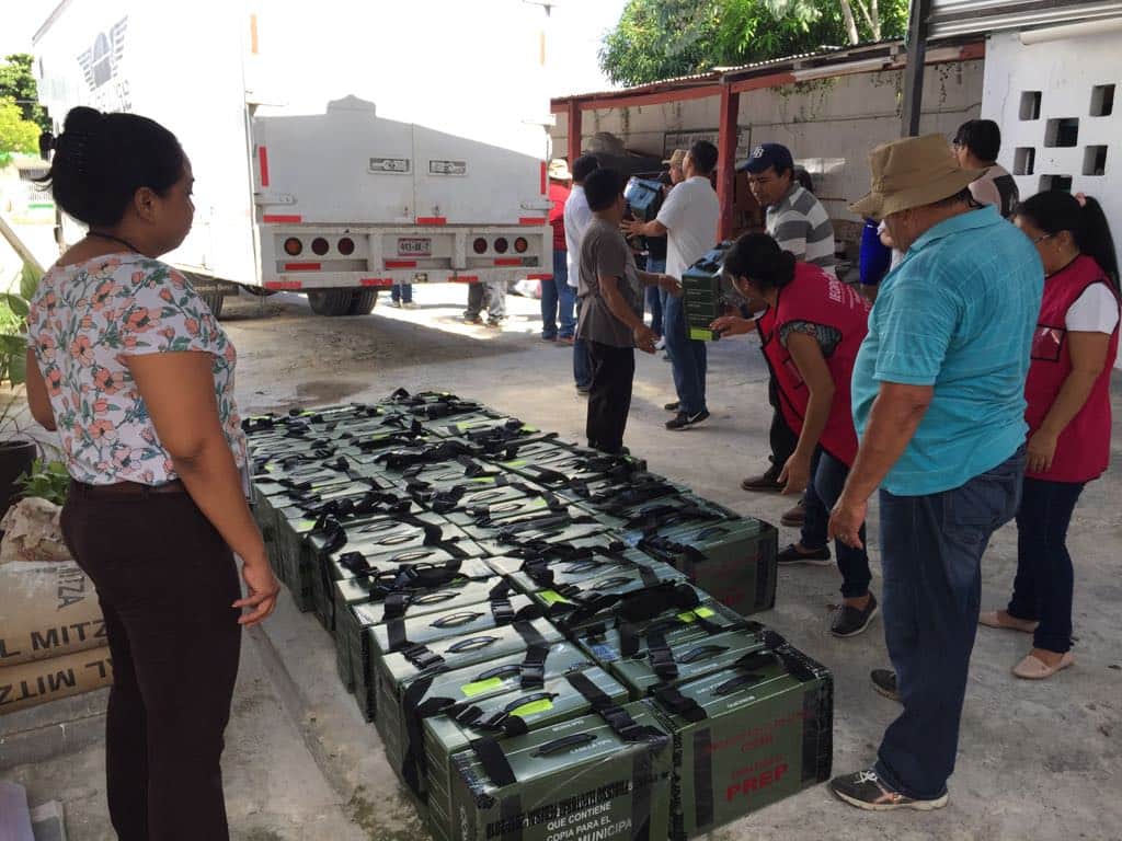 Recibe Ieqroo material electoral de cuatro municipios