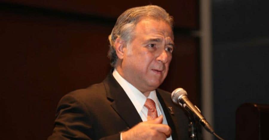 Miguel Torruco defiende austeridad y reta a funcionarios inconformes