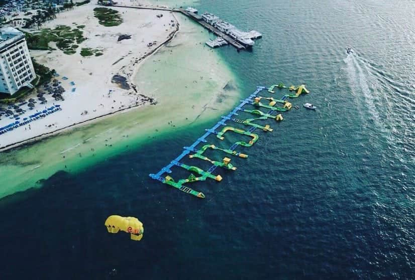 Nueva atracción acuática en Playa Langosta divide la opinión de los cancunenses