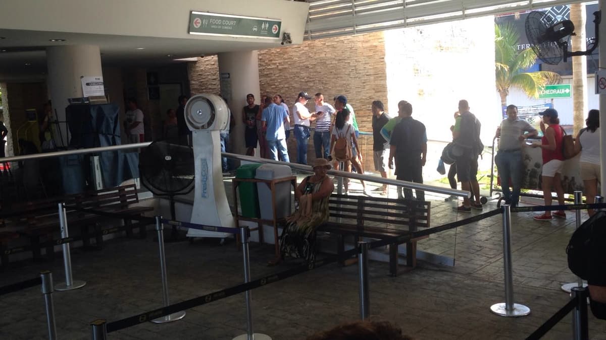 Arriban a terminal marítima, pero para votar