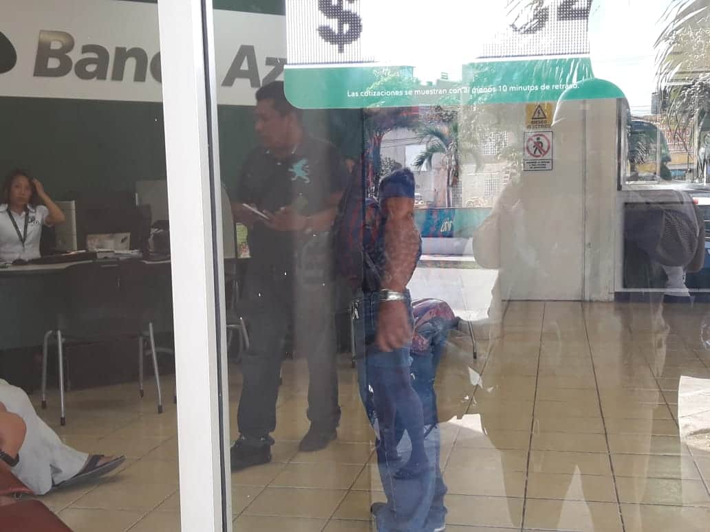 Asaltan Banco Azteca en la Región 259