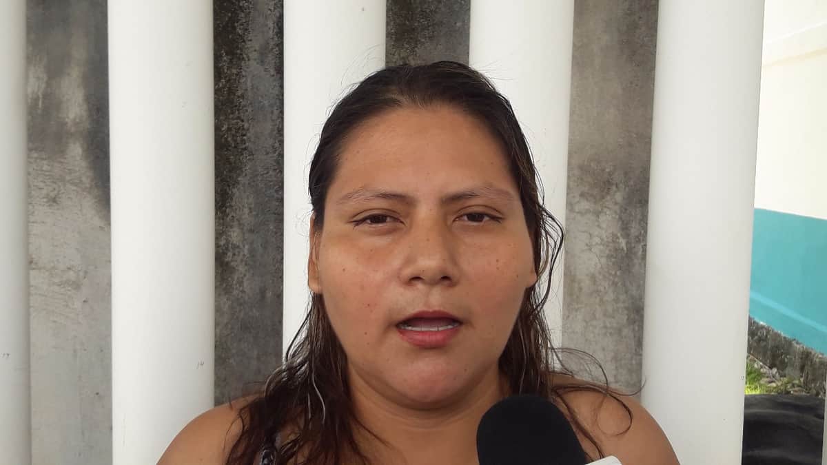 UQROO Cozumel es acusada de obstaculizar titulación de ex alumna