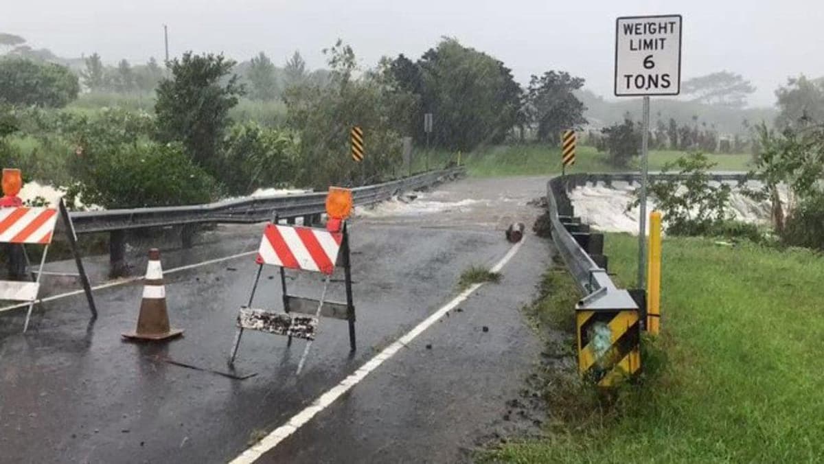 Huracán Lane se degrada a tormenta tropical