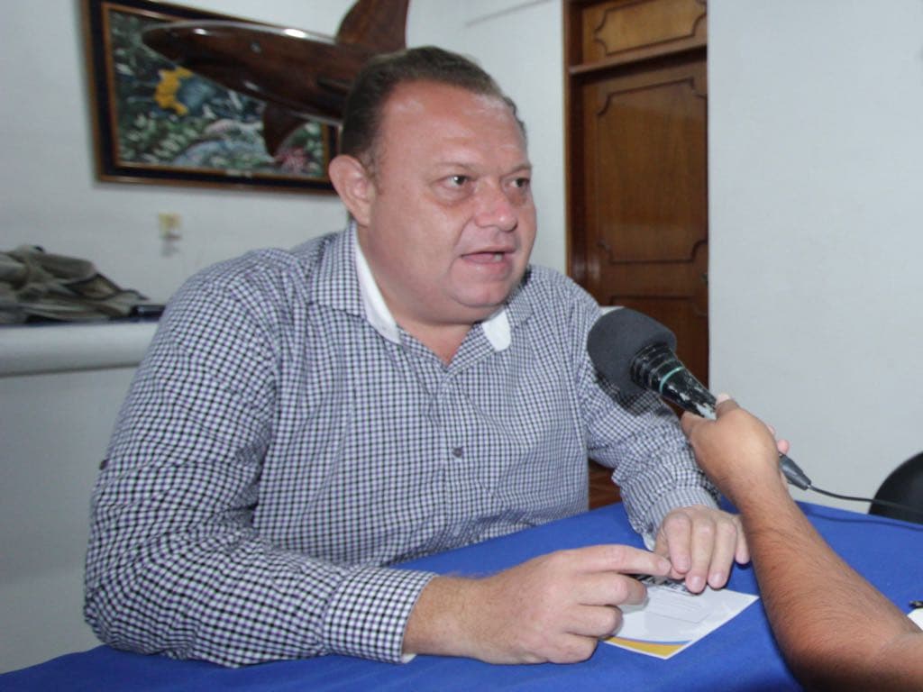 Propone José Esquivel crear terminal para transporte foráneo