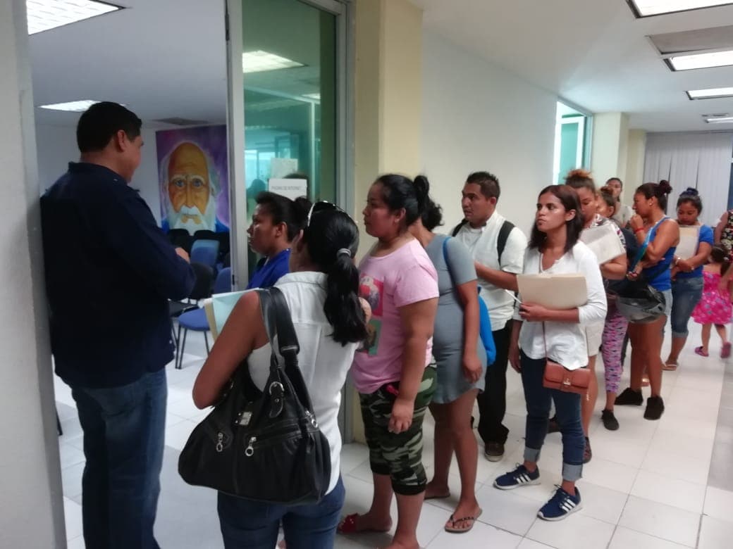 Continúa ausentismo de maestros en aulas