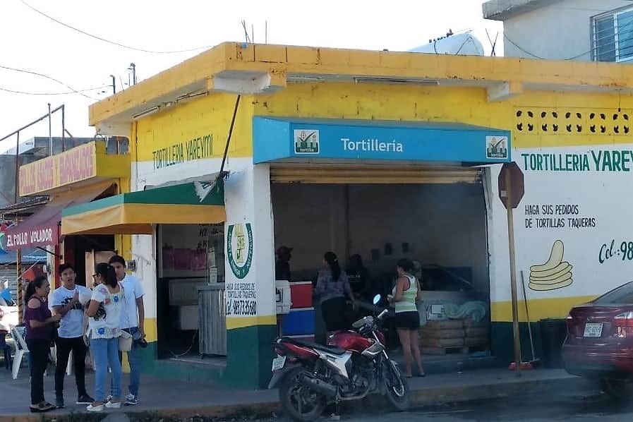Vigilan condiciones sanitarias de tortillerías en Cozumel