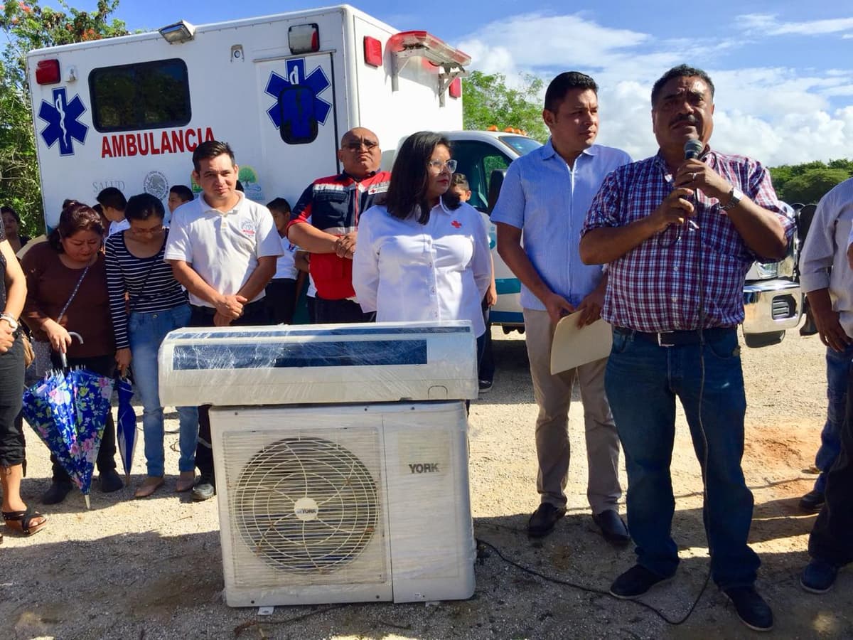 Roban clima de centro de salud en Puerto Aventuras; fue donado por Chano Toledo