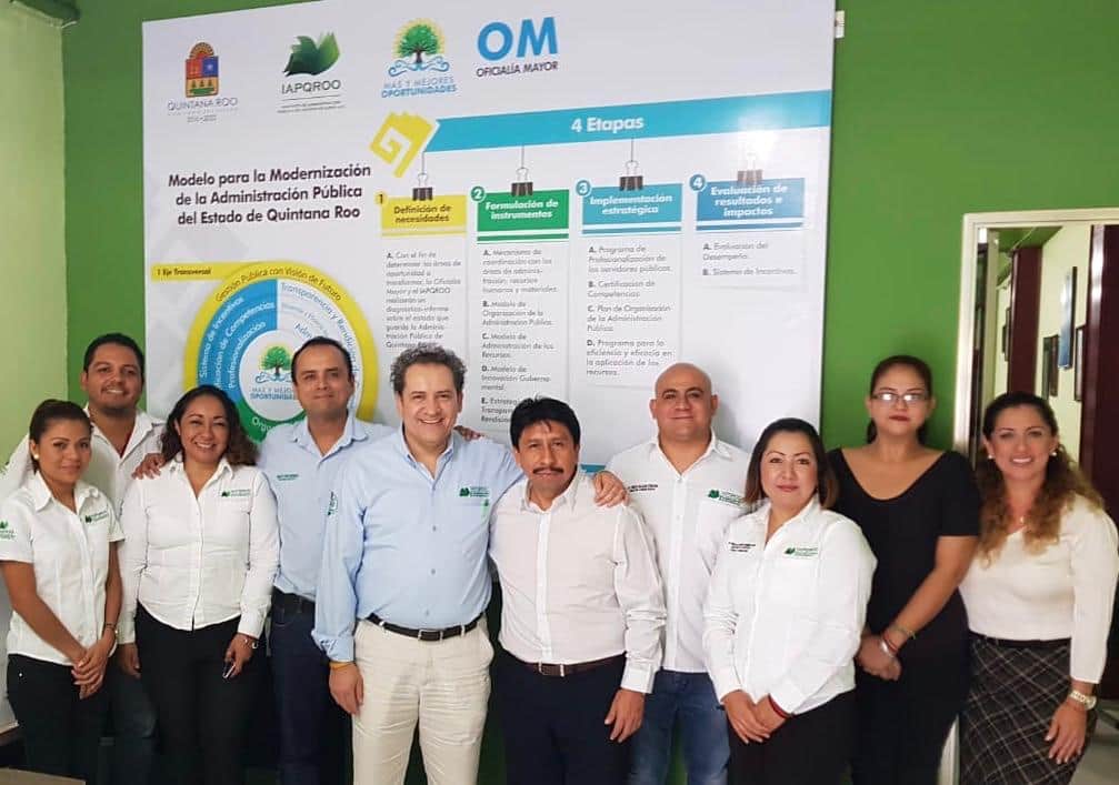 Víctor Mas Tah, comprometido con la modernización administrativa