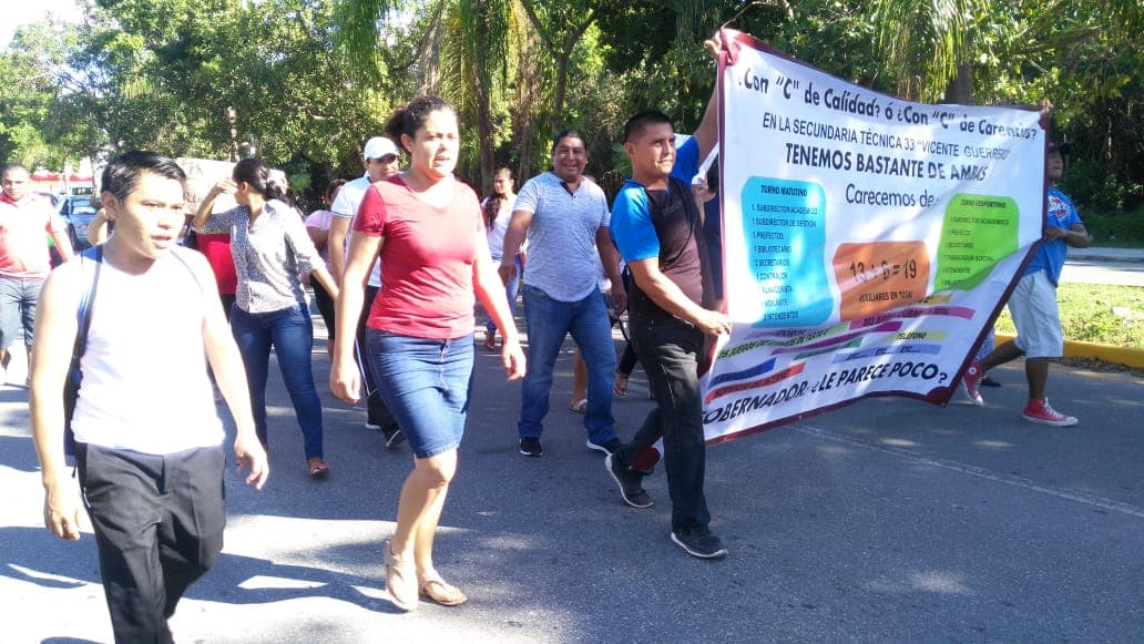 Responden peticiones de padres y se evita cierre de escuela