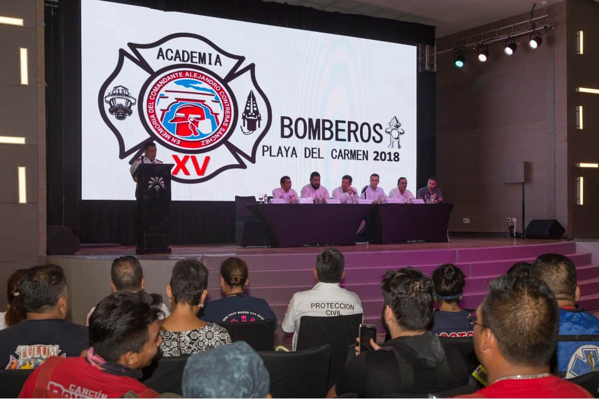 Certificaron a 140 bomberos en Playa del Carmen