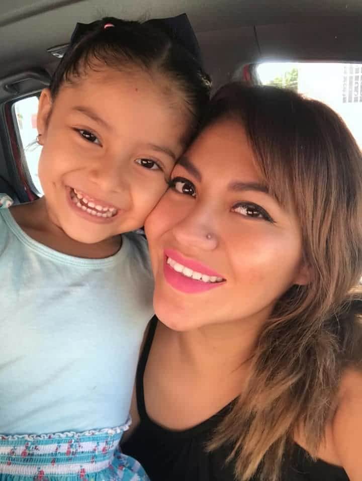 Van dos menores que arrebatan abuelos paternos: madre desesperada