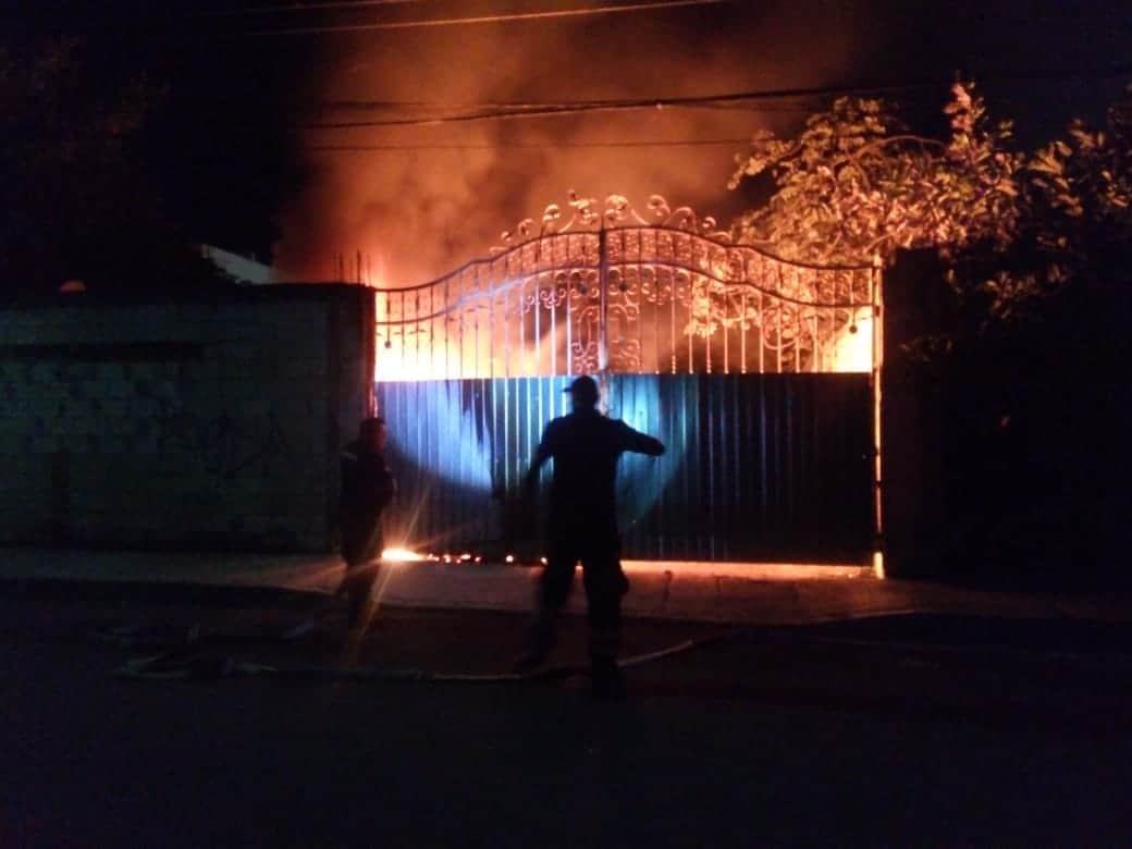 Arde en llamas, taller mecánico en Playa del Carmen