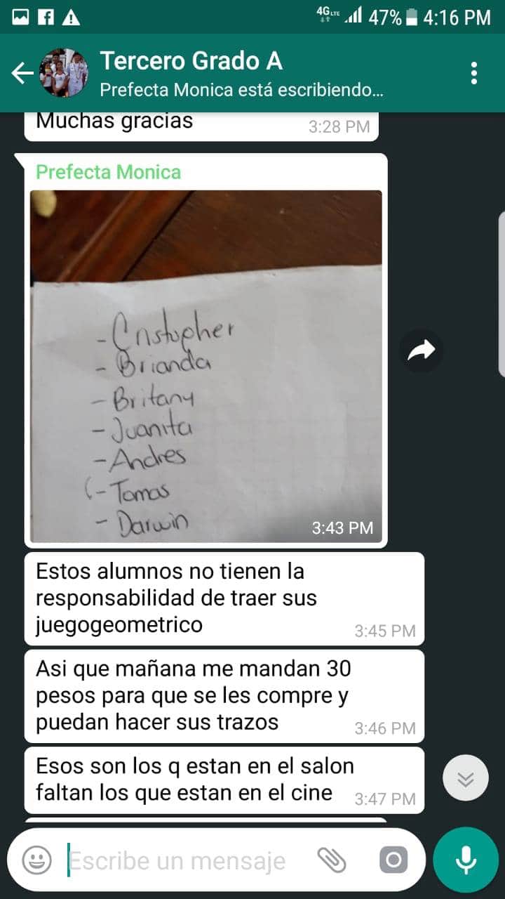 Prefecta de secundaria exhibe a alumnos "incumplidos" por grupo de whatsapp