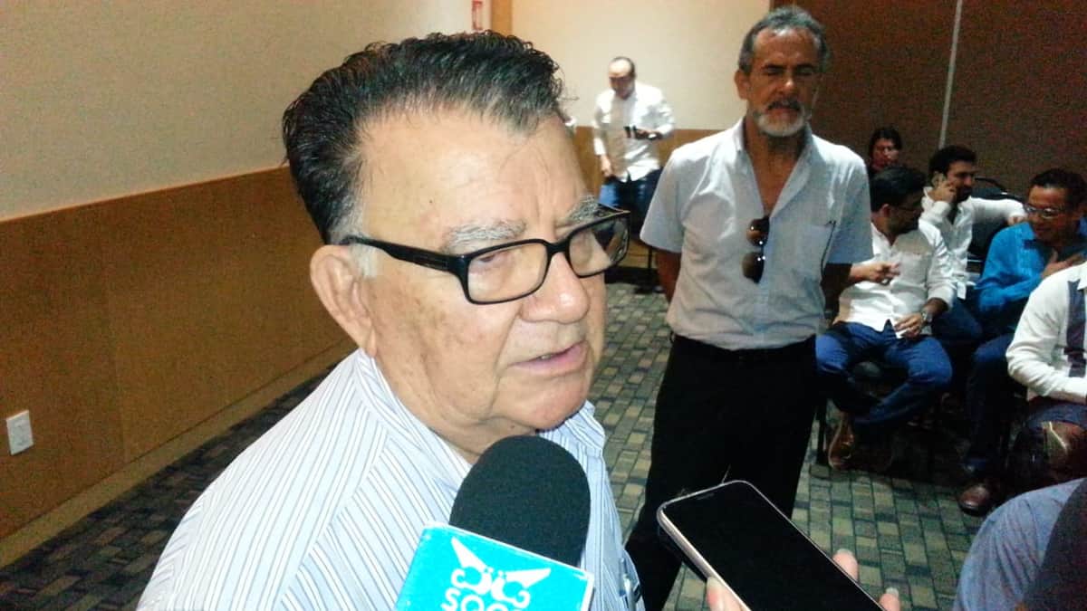 Invita Abreu a participar en consulta sobre el NAICM