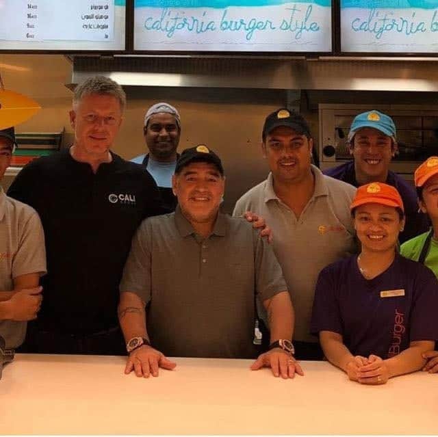 Se pasea Maradona en la Quinta Avenida