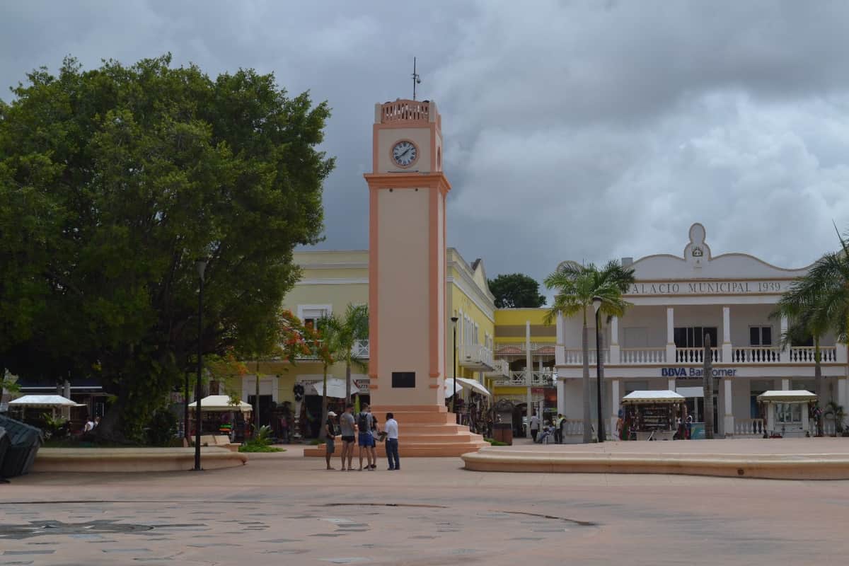 Repararán reloj conmerativo del centenario de la Independencia de México