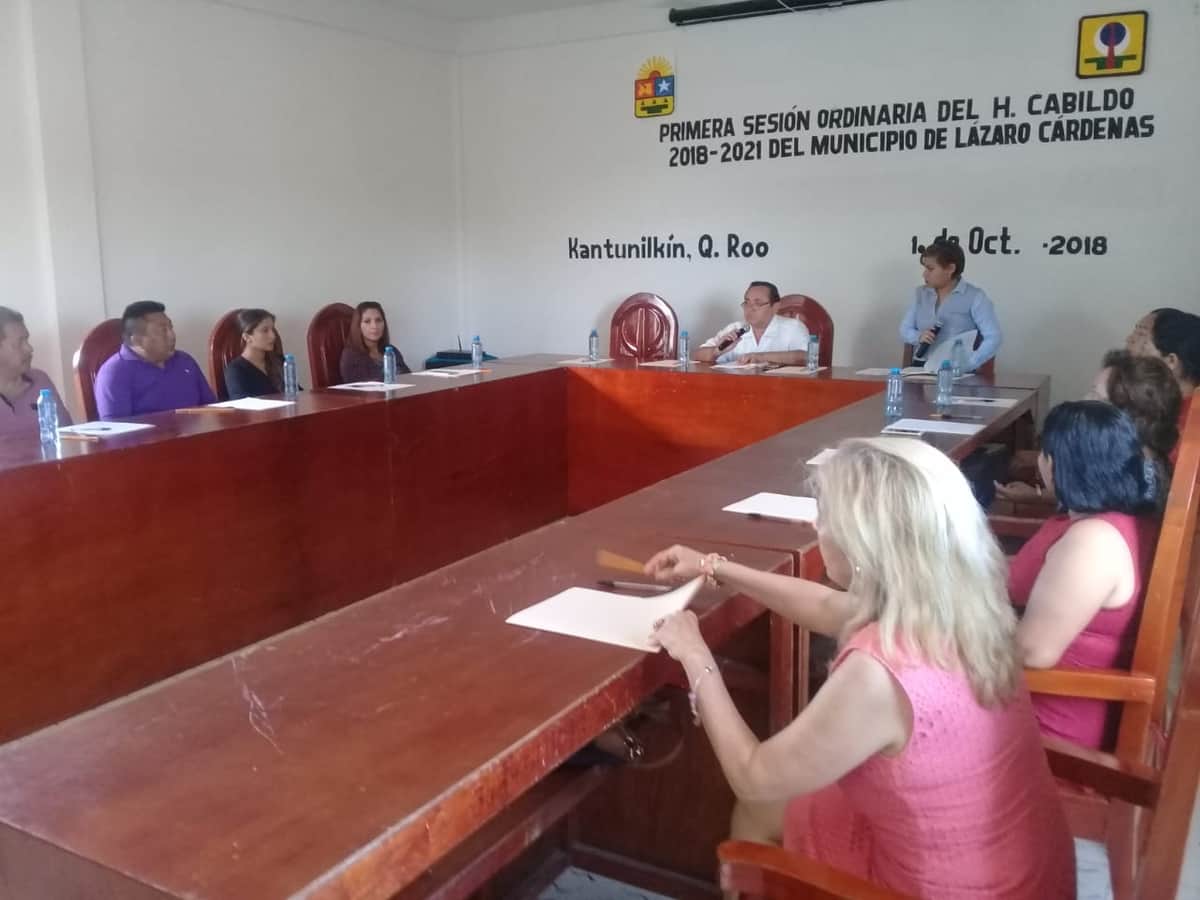 Completa Nivardo Mena nombramientos en Lázaro Cárdenas