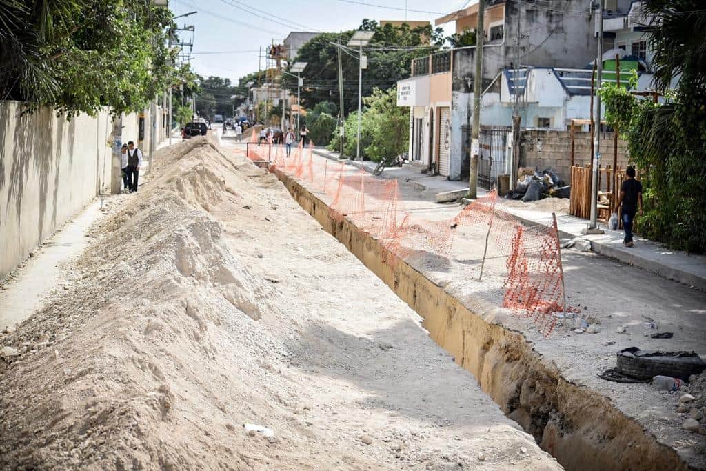 Fuertes inversiones para agua potable y drenaje en Tulum: Víctor Mas Tah