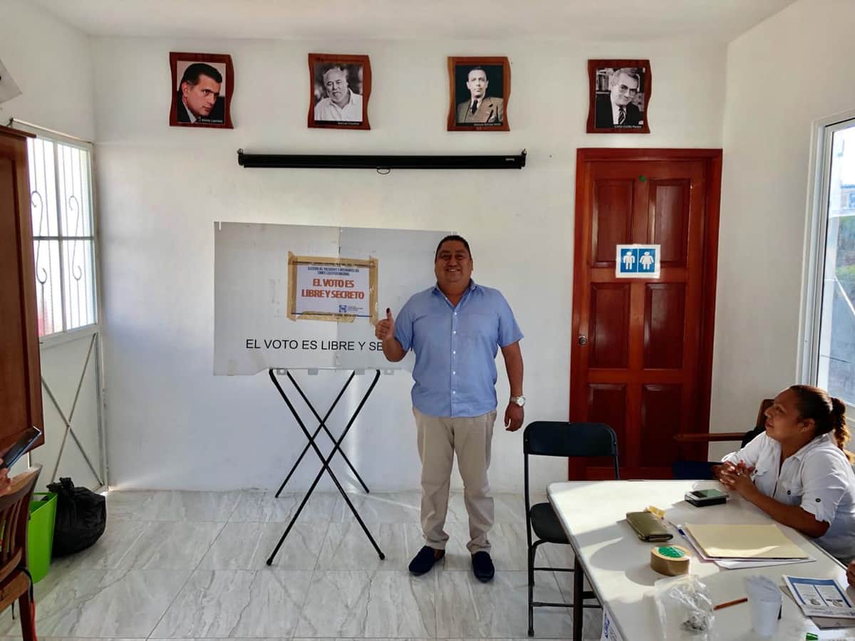 Votan panistas por dirigente del CEN