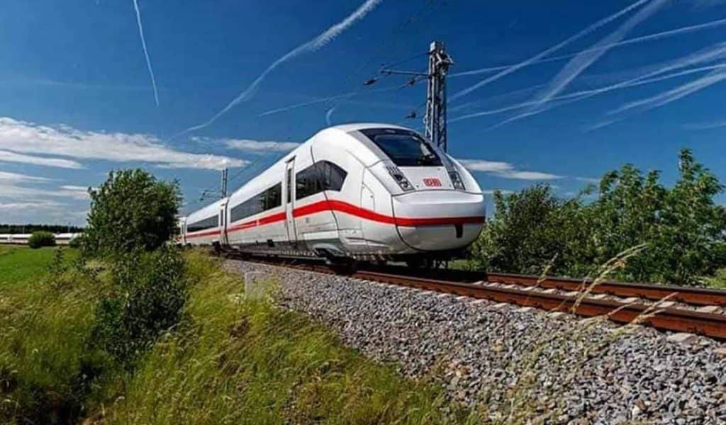 Analizan tres opciones para el paso del Tren Maya en Cancún