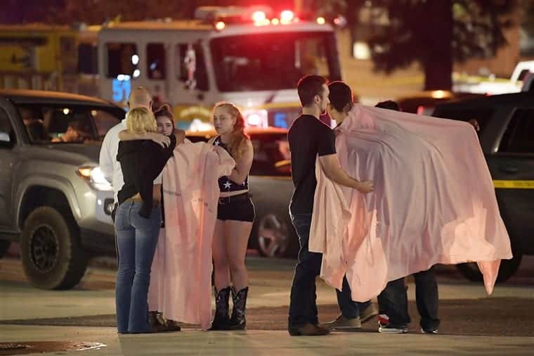 Masacre en bar de California, matan a 11 personas y un policía