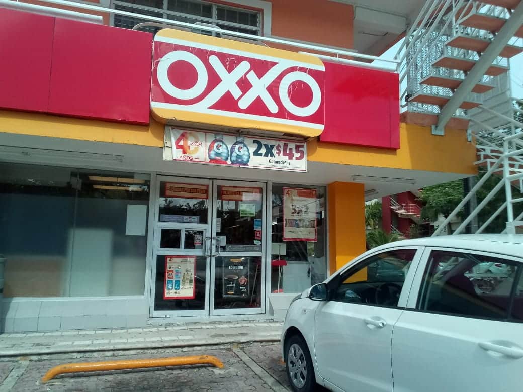 Quitan restricción de venta de alcohol en Oxxos de Solidaridad