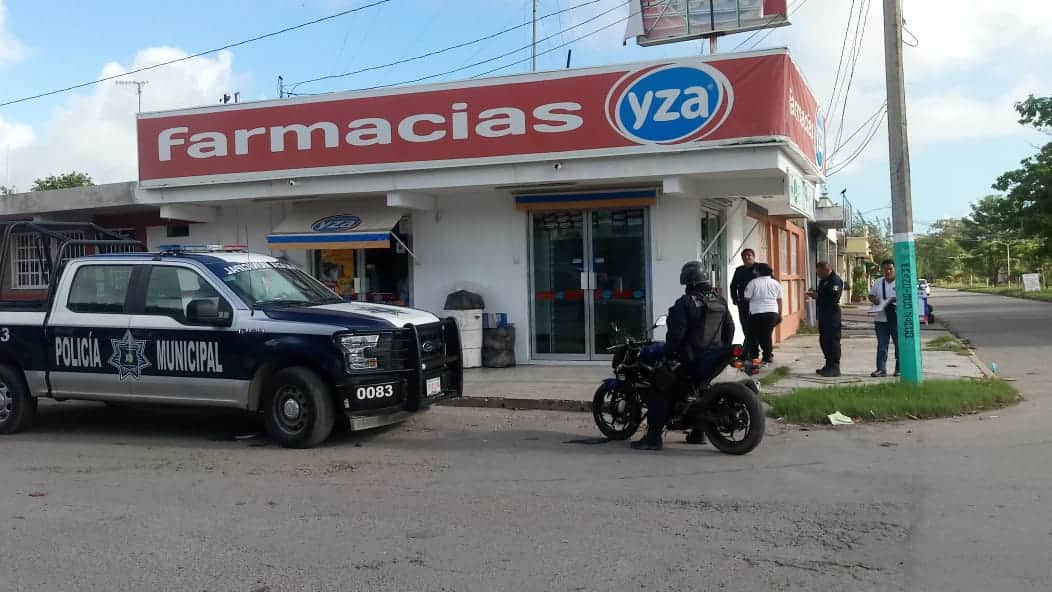 Asaltan farmacia Yza en Chetumal